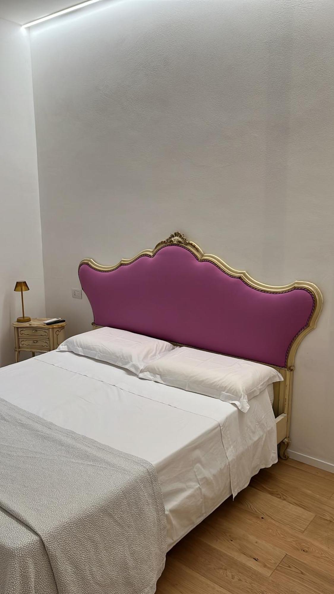 Rosarias Rooms مانفريدونيا المظهر الخارجي الصورة